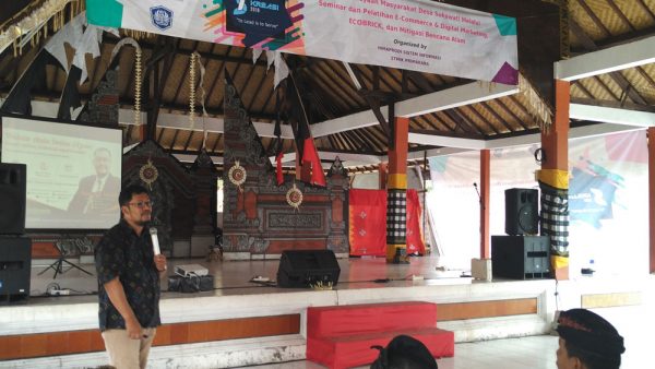 Internet marketing bagi UKM Desa Sukawati - Bali